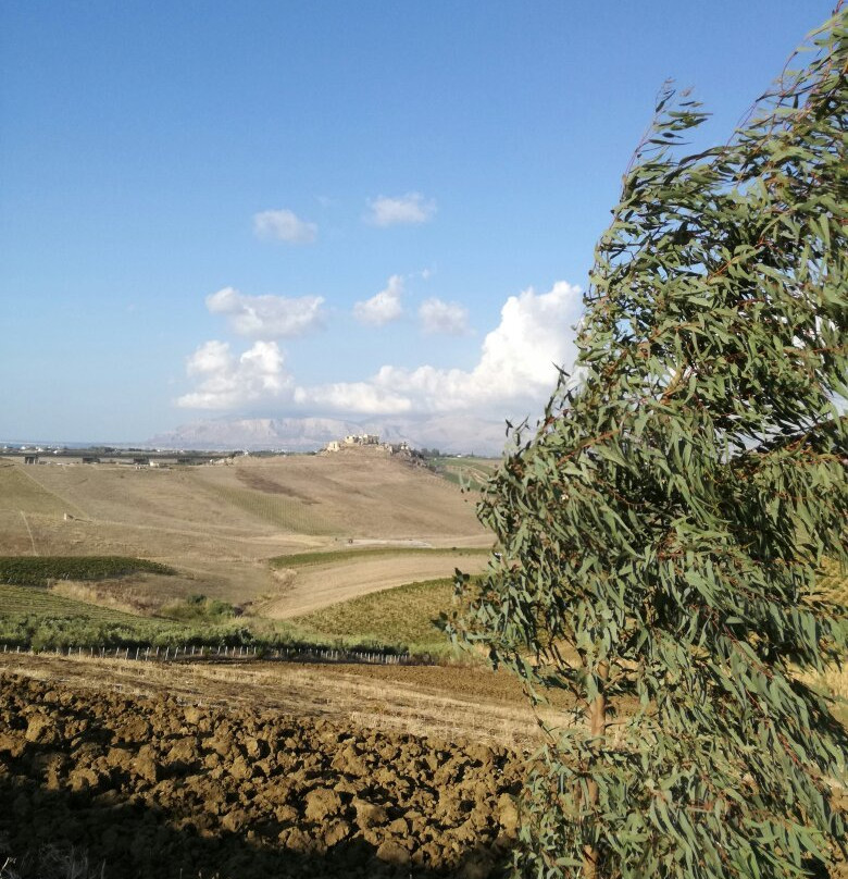 Castello di Calatubo-Alcamo必去景点