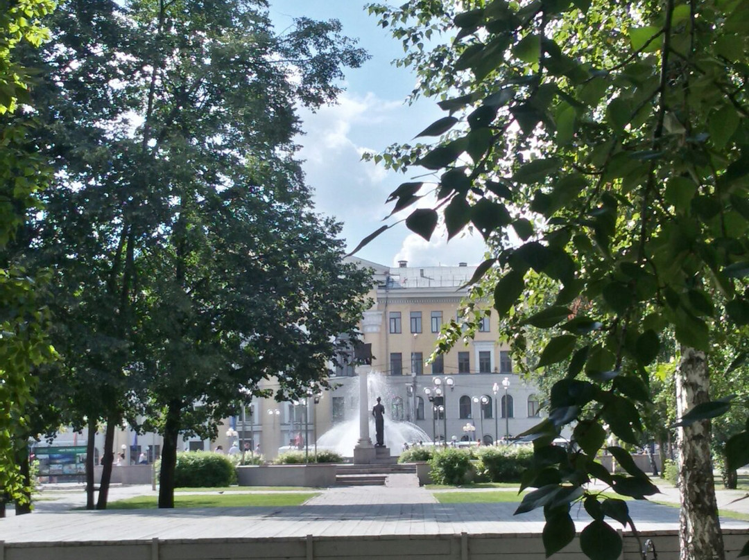 Fountain at Novosobornaya Square-托木斯克必去景点