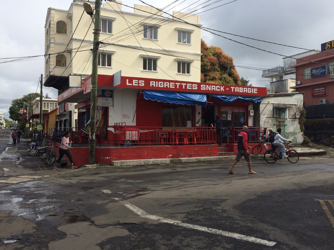 Les Aigrettes Snack - Tabagie