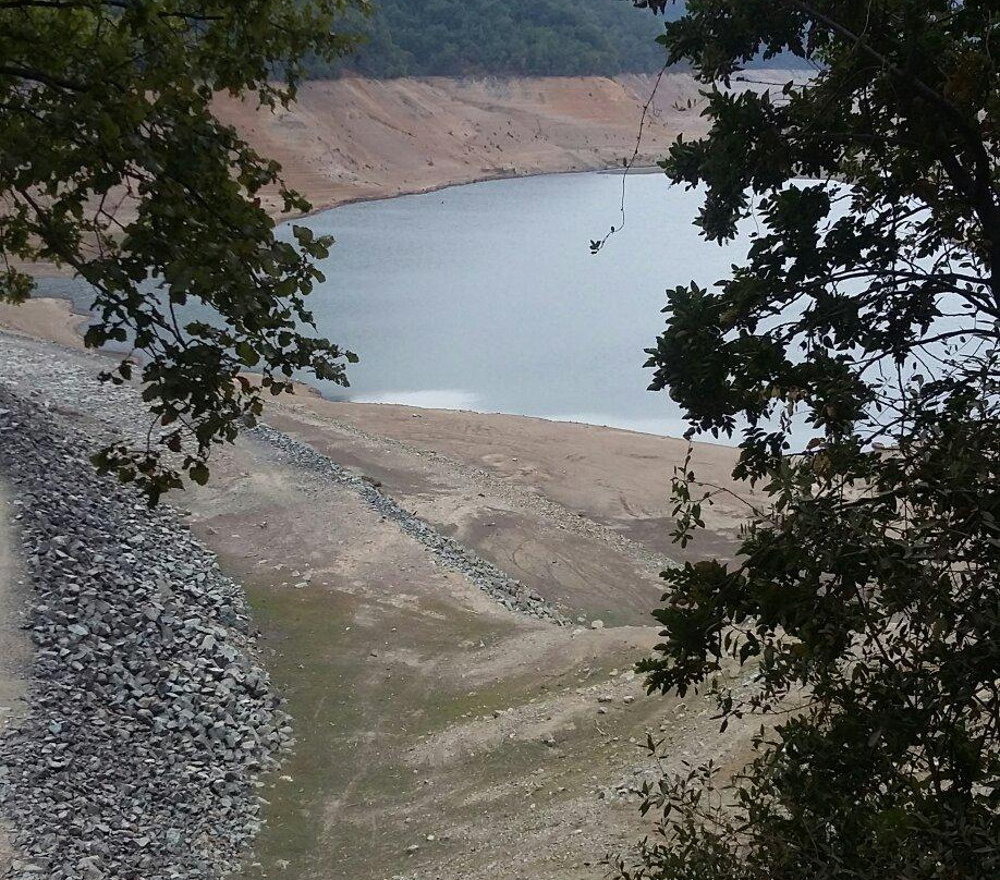 Embalse Bullileo-Parral必去景点