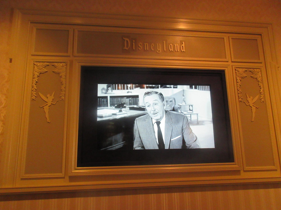 The Disney Gallery-阿纳海姆必去景点