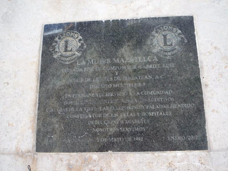 Monumento Mujer Mazalteca-马萨特兰必去景点