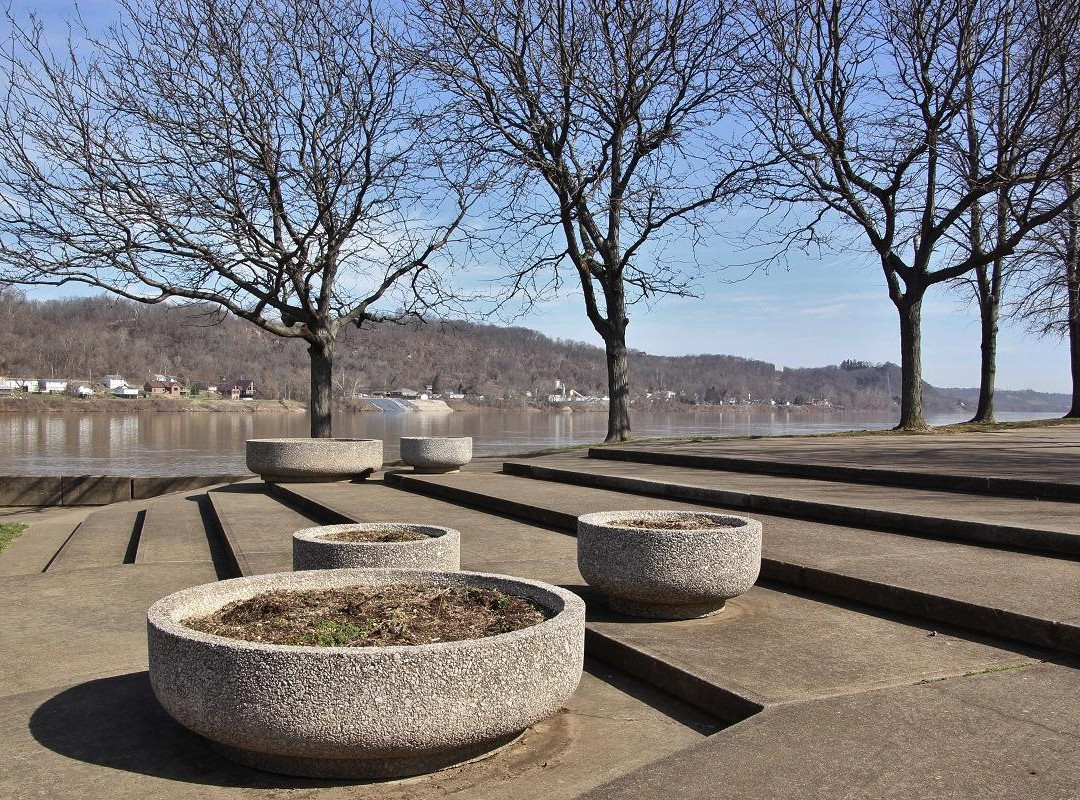 哈里斯河滨公园-亨廷顿必去景点