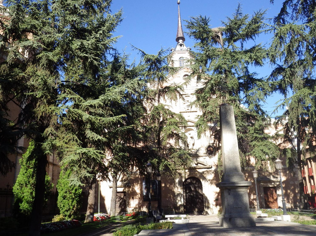 Plaza de las Bernardas-阿尔卡拉-德-哈纳雷斯必去景点