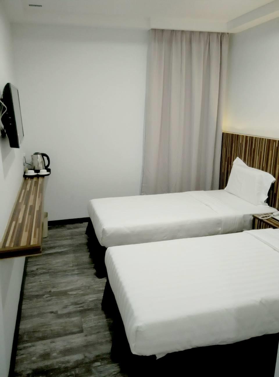 Happy Hotel-官方