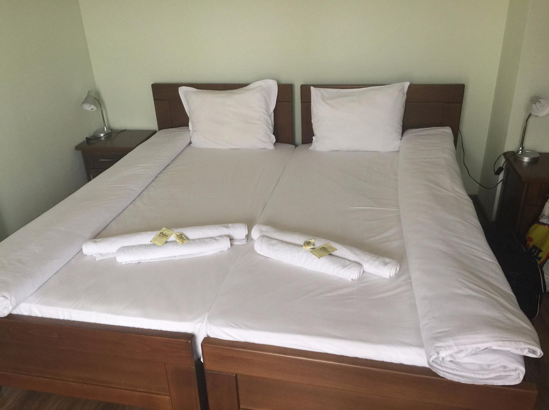 De-Yan Guest House