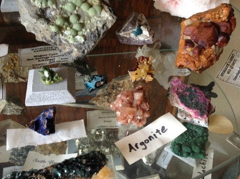 Nevada Mineral and Book Company-橘子郡必去景点