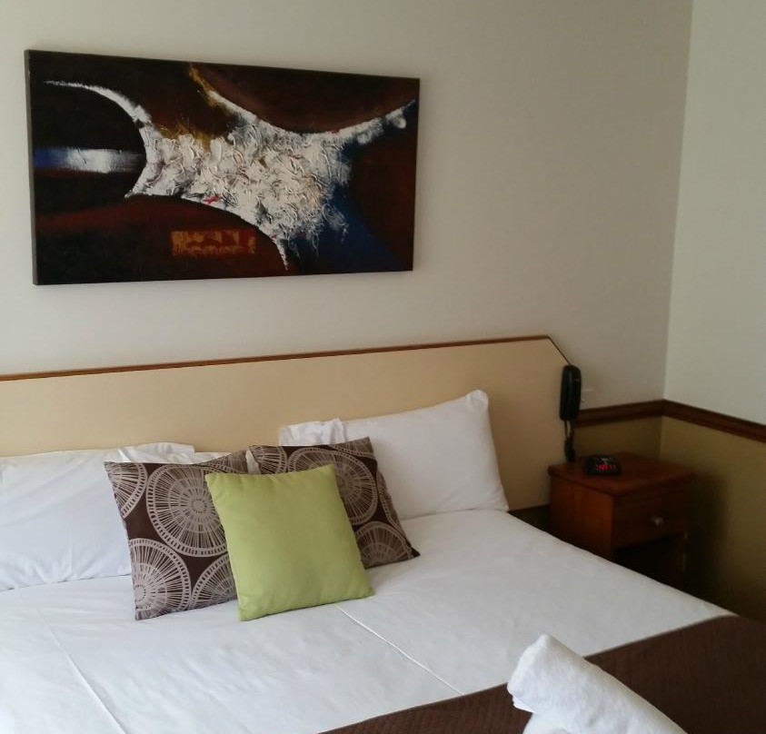 本特街汽车旅馆主图