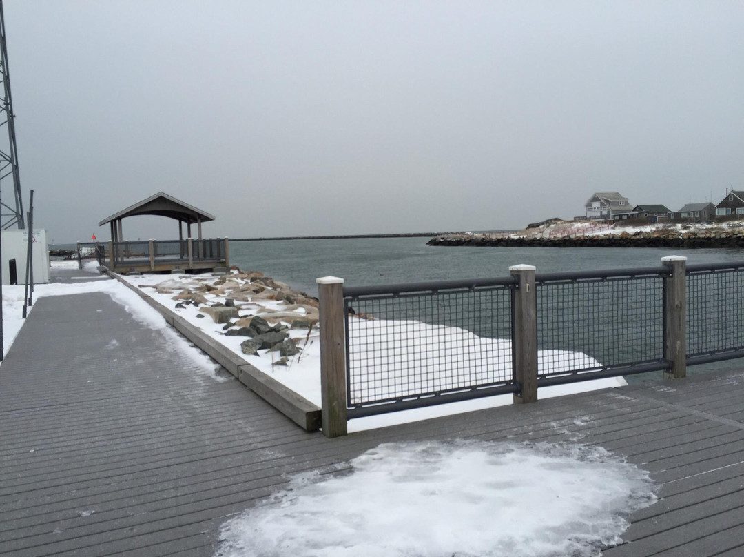 Salty Brine State Beach-纳拉干西特必去景点