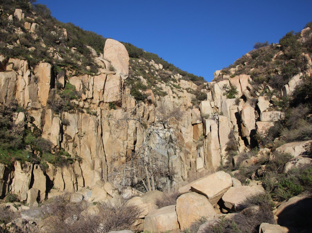 Ortega Falls-埃尔西诺湖必去景点