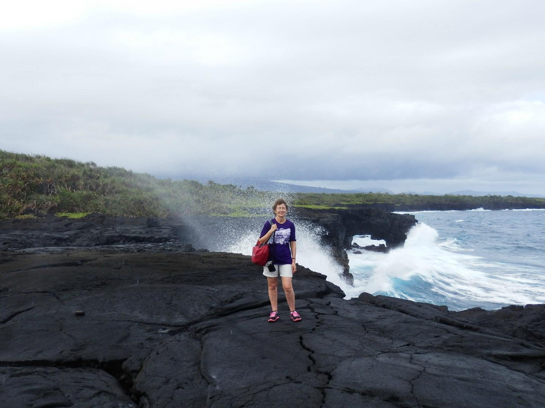 Coastal Lava Cliff Walk-Upolu必去景点