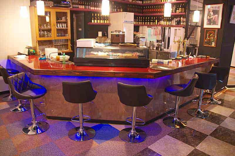 ダイニングカフェカリ