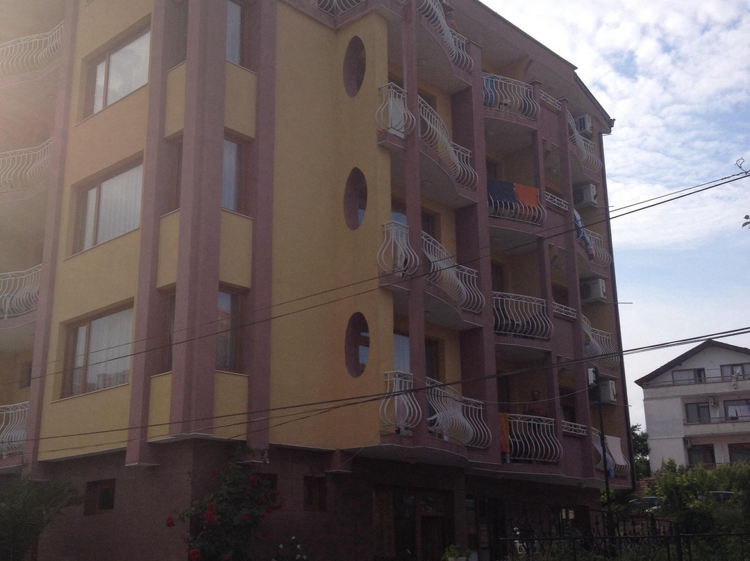 Family Hotel Denica主图