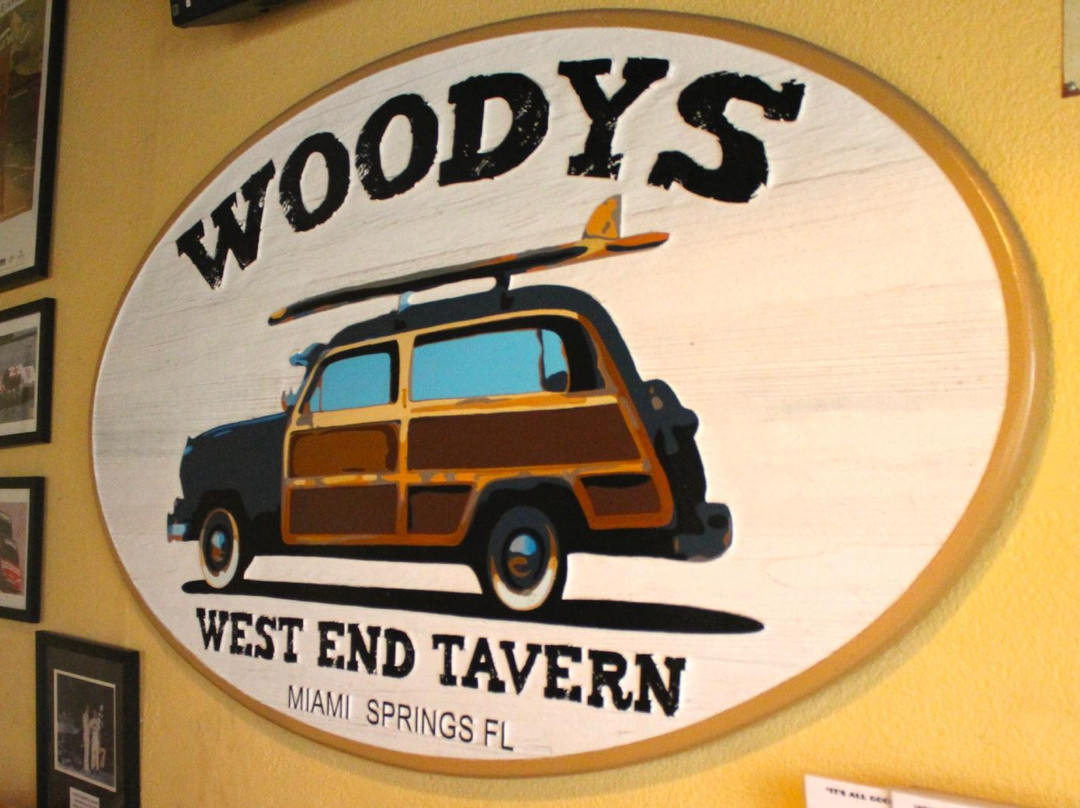 Woodys West End Tavern