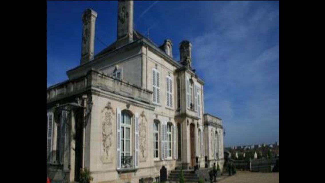 Chateau du Clos Mortier-官方