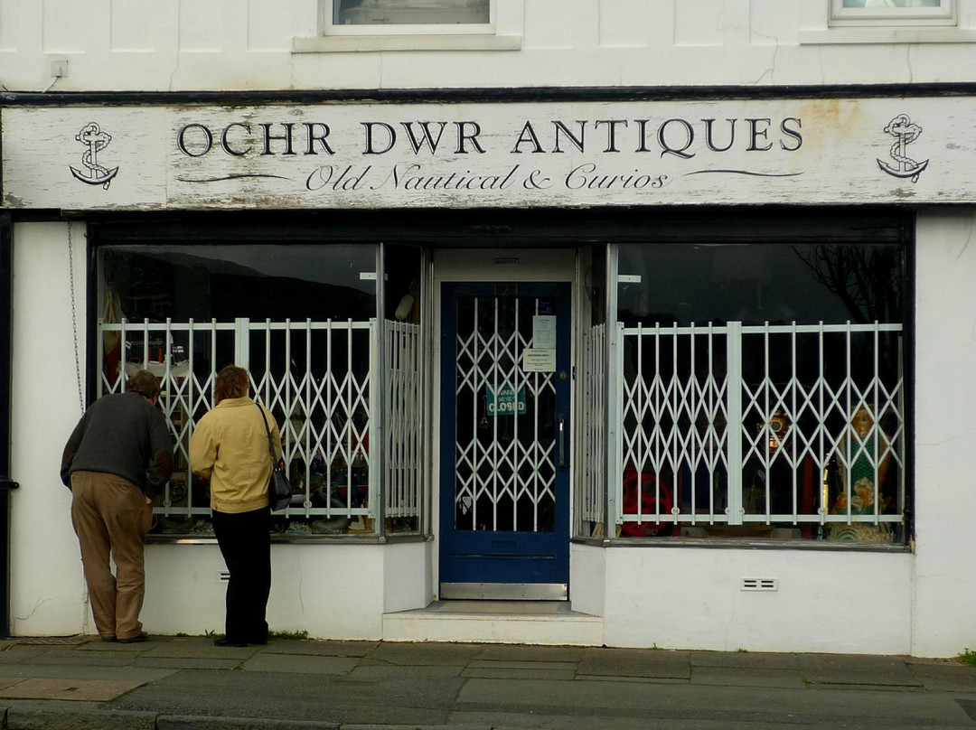 Ochr Dwr Antiques景点图片