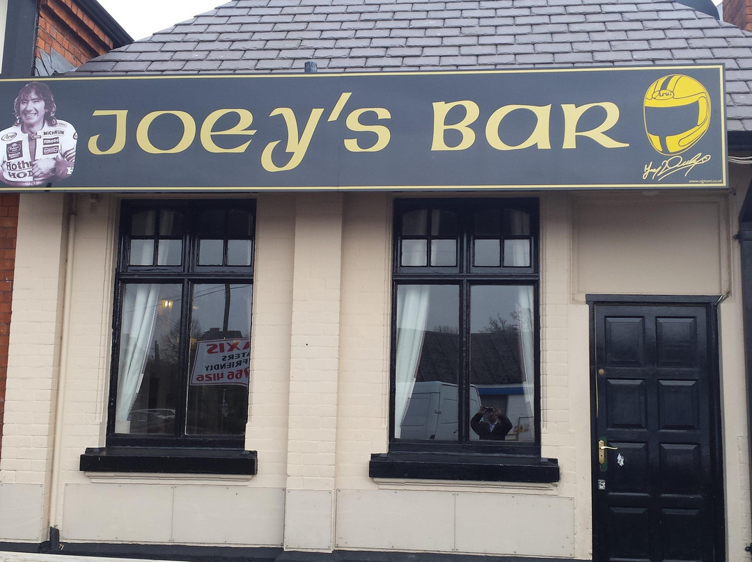 Joeys Bar景点图片