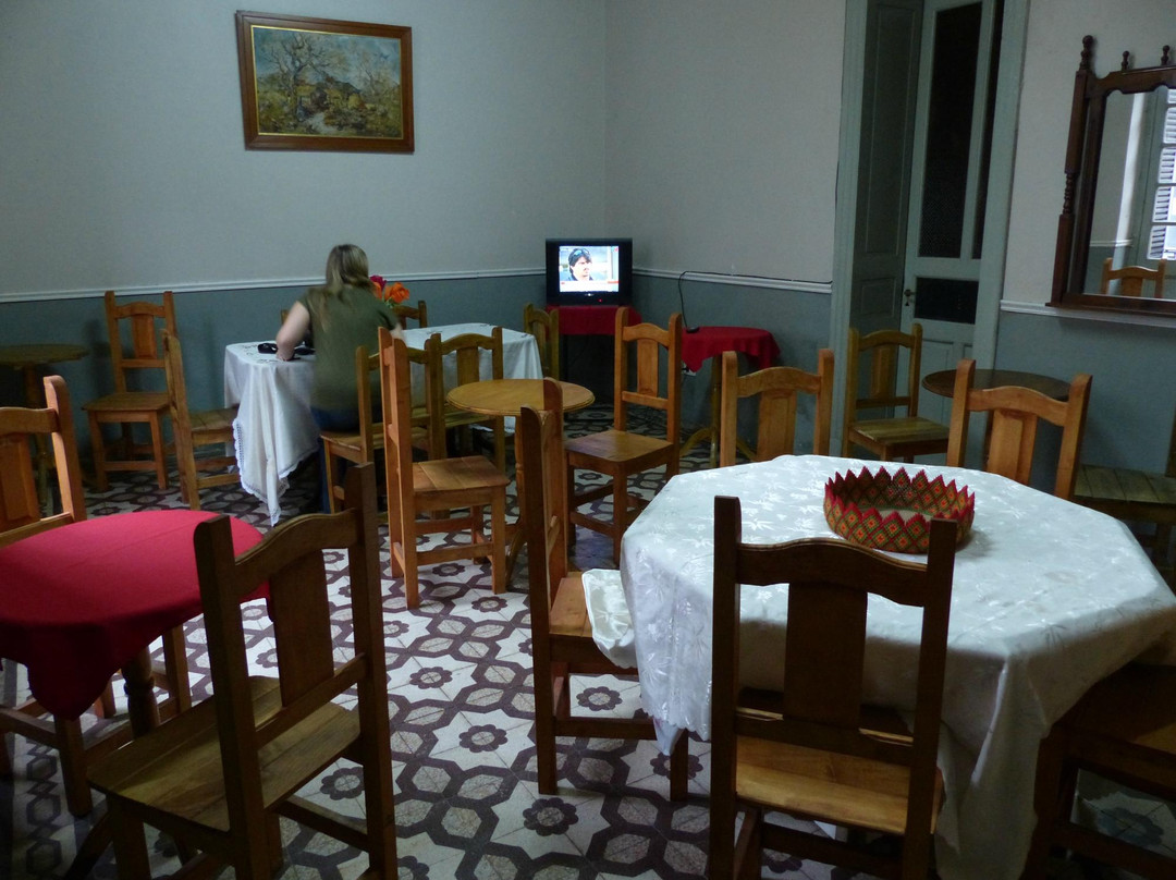 Banda del Rio Sali酒店住宿-Hostal La Huella