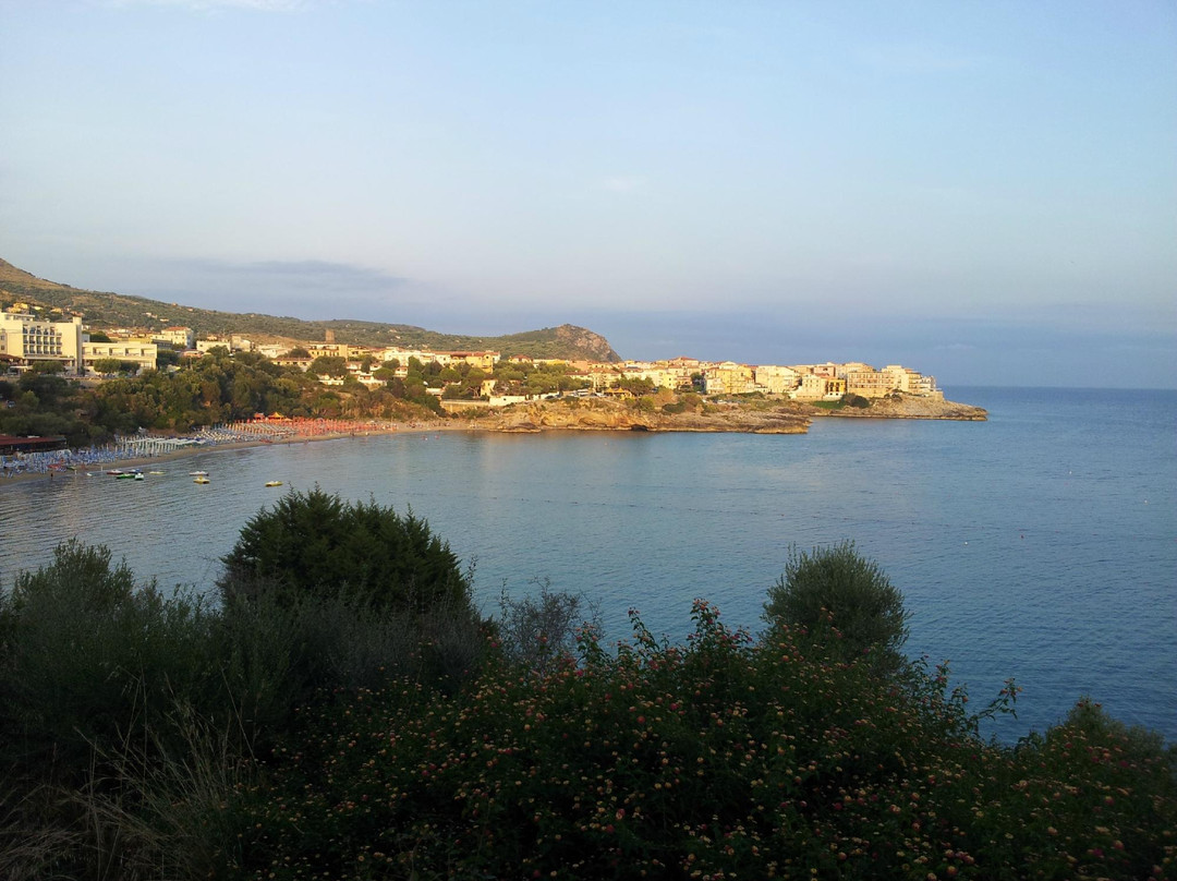 Calanca Beach景点图片