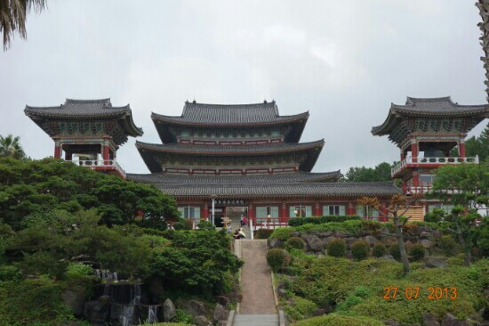 药泉寺-西归浦市必去景点