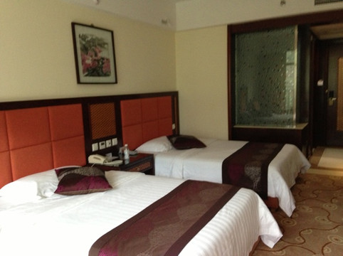 洪雅七里坪华生温泉酒店（零公里店）主图