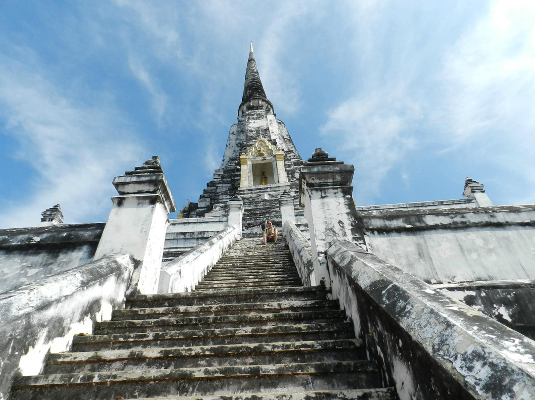 Wat Phu Khao Thong (Golden Mount)-大城必去景点