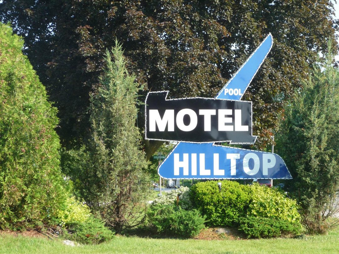 Hilltop Motel主图