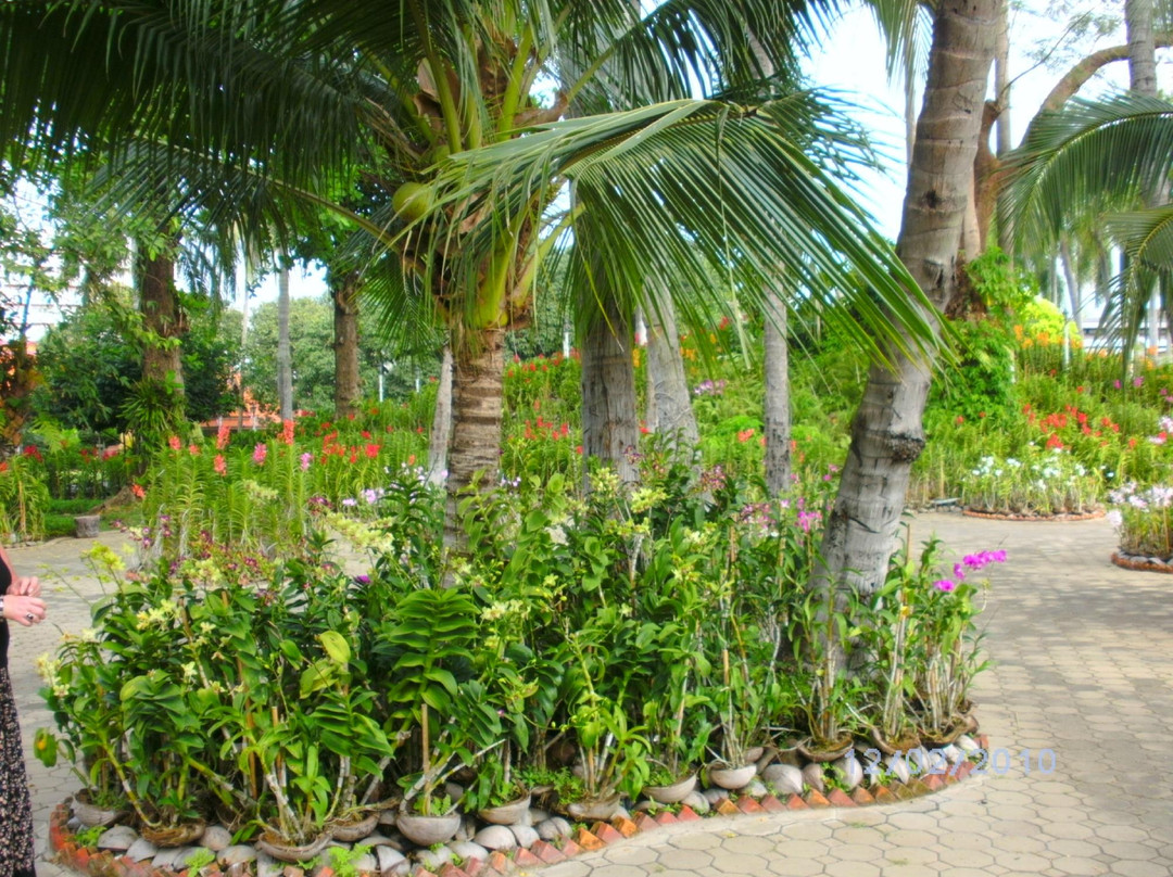 潘戴维河畔度假酒店主图