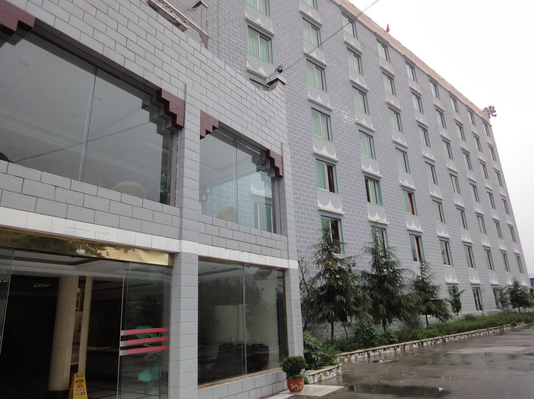 茂县国际饭店主图