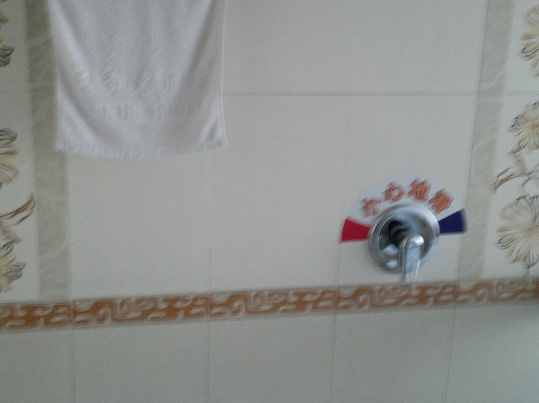 天和大酒店主图