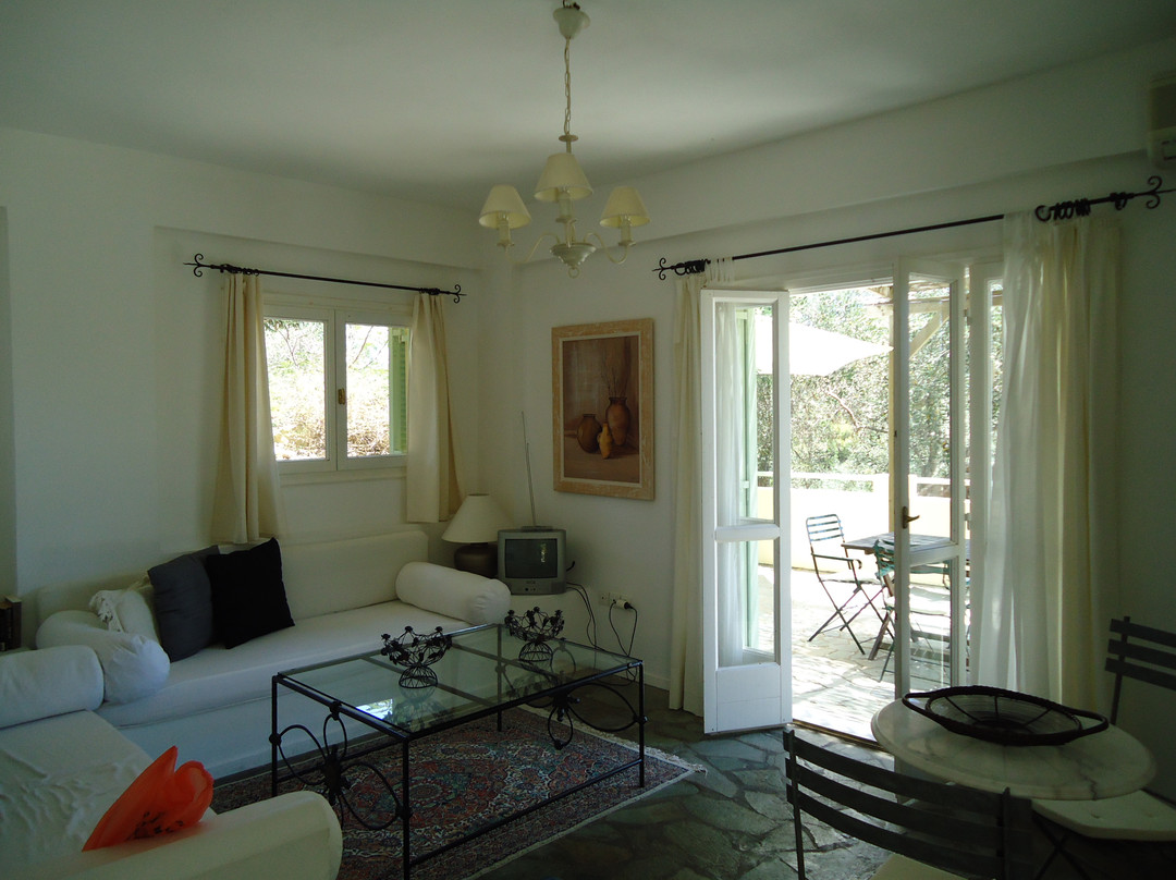 Pithari Villas