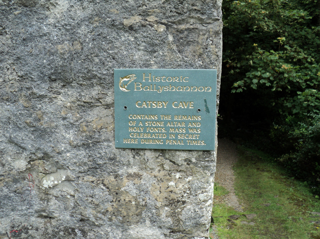 Catsby Cave-Ballyshannon必去景点