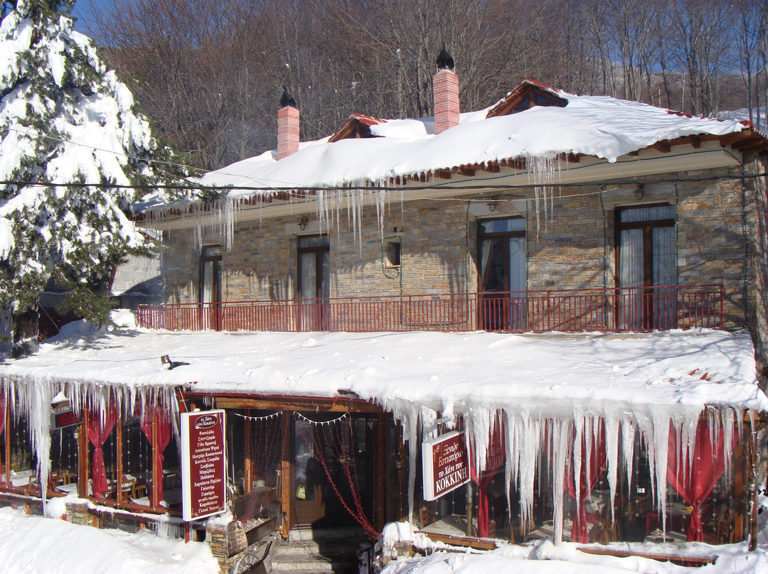 To Hani Tou Kokkini, Pelion