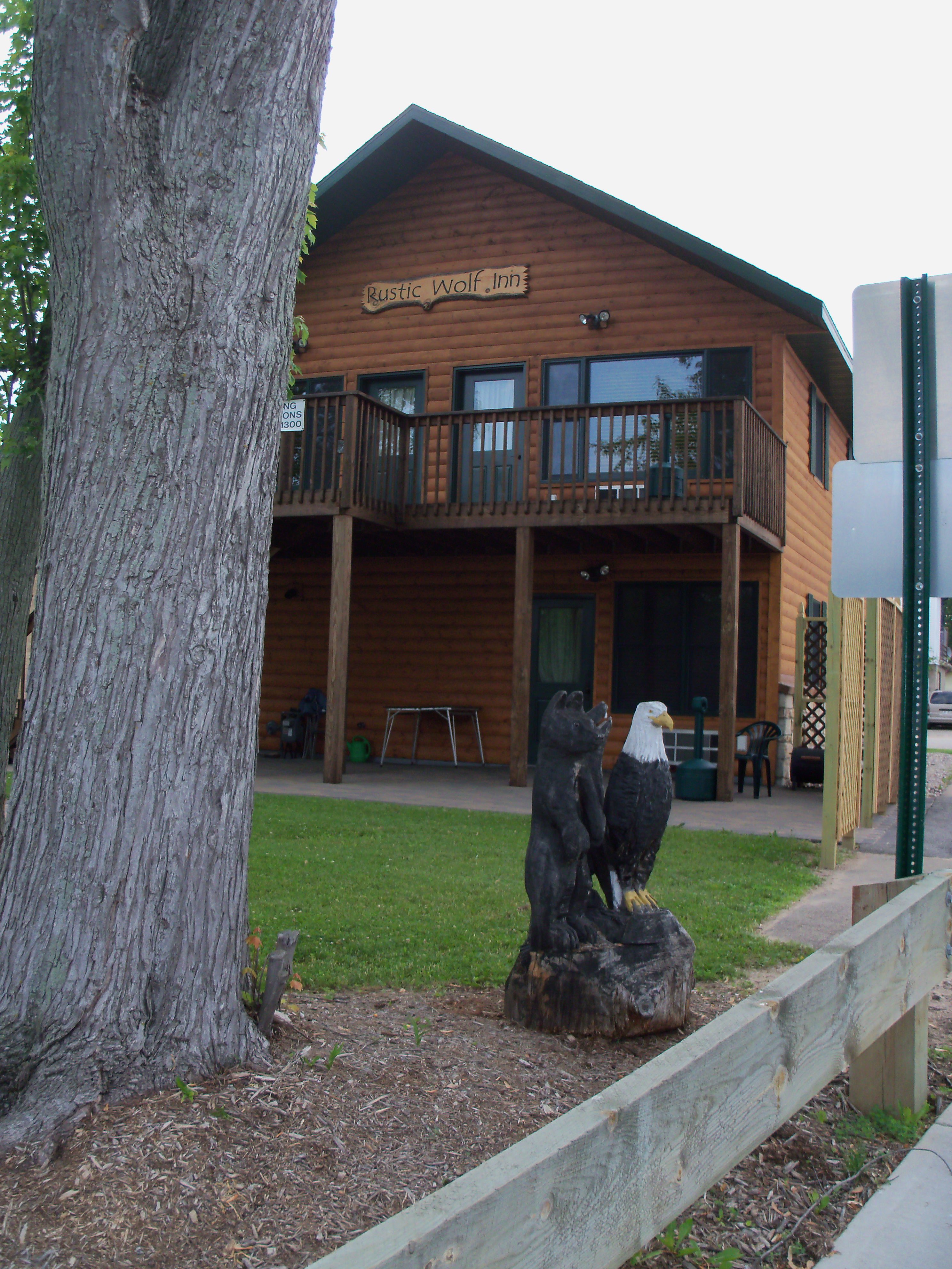 Rustic Wolf Inn-客卧