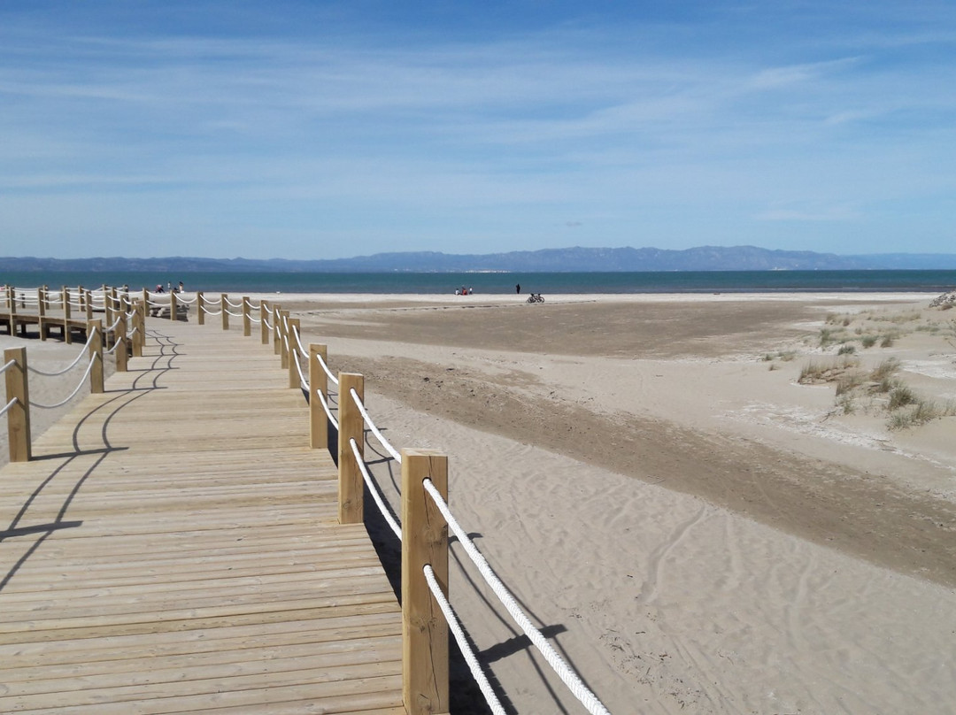 Playa de Riumar-Riumar必去景点