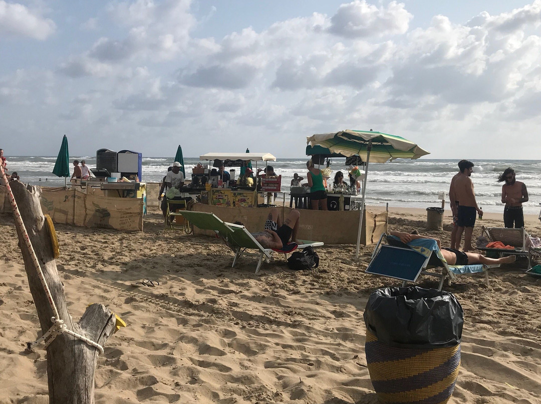 Bounty Beach Sabaudia景点图片
