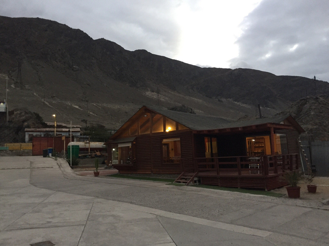 Hotel y Cabañas Licanantay