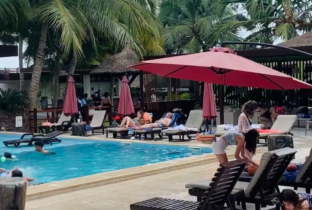 The Big Blue Resort & Spa主图