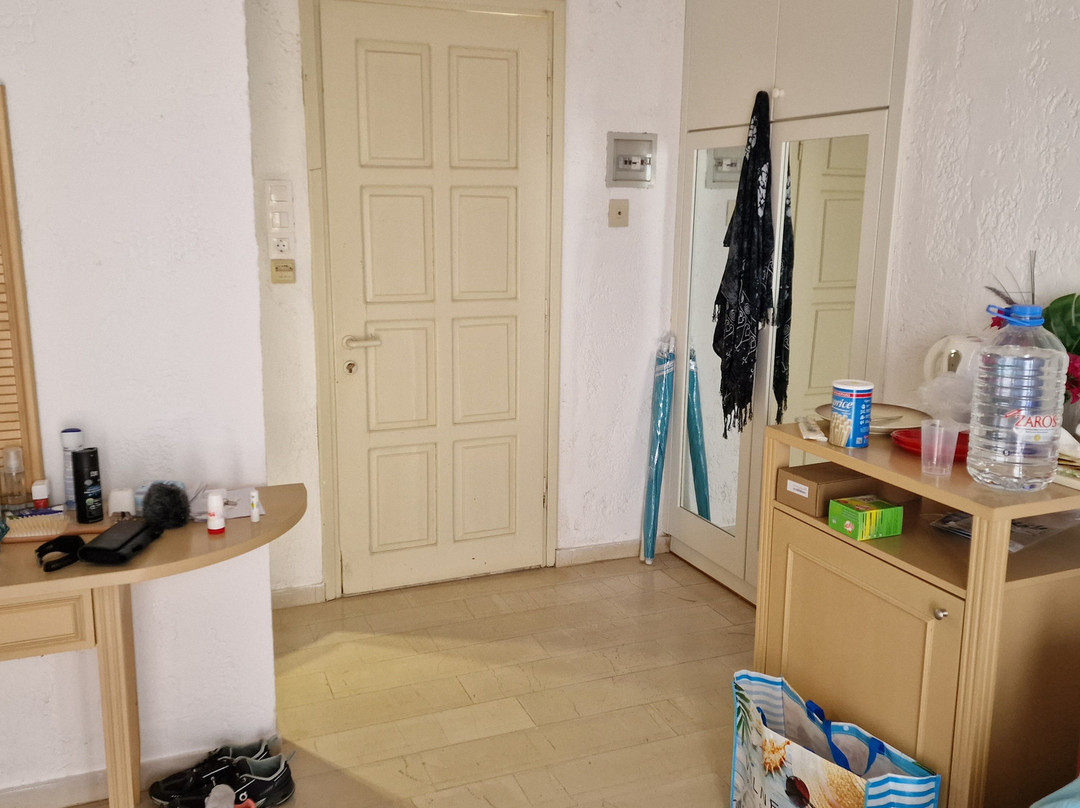 佩拉加港酒店主图