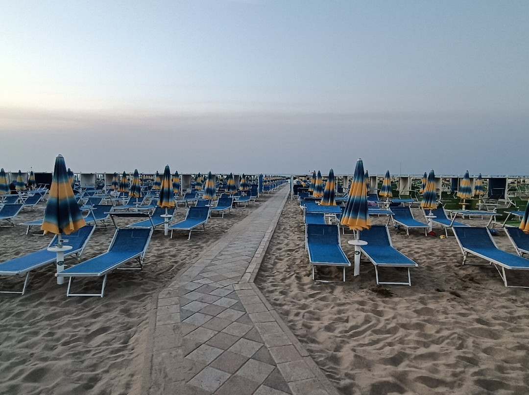 La Playa Beach Village景点图片