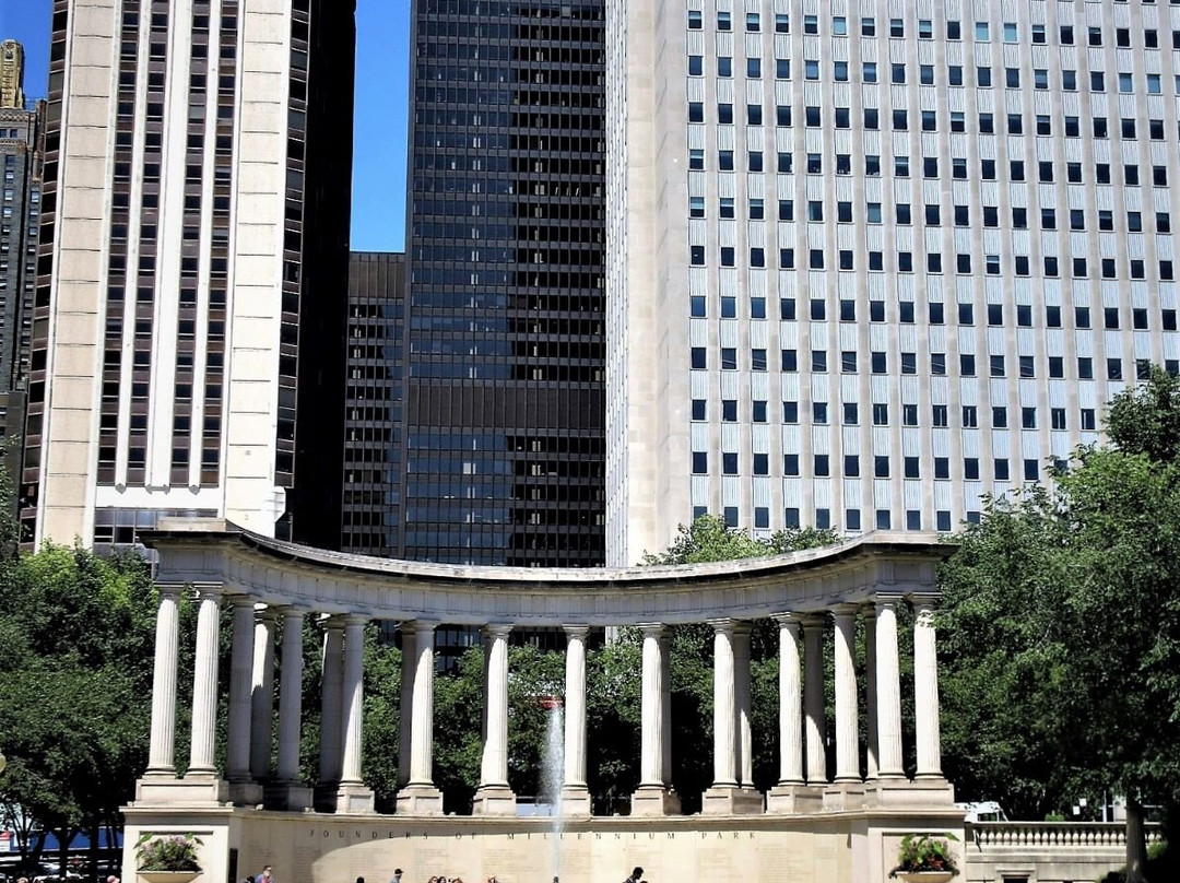 Millennium Monument-芝加哥必去景点