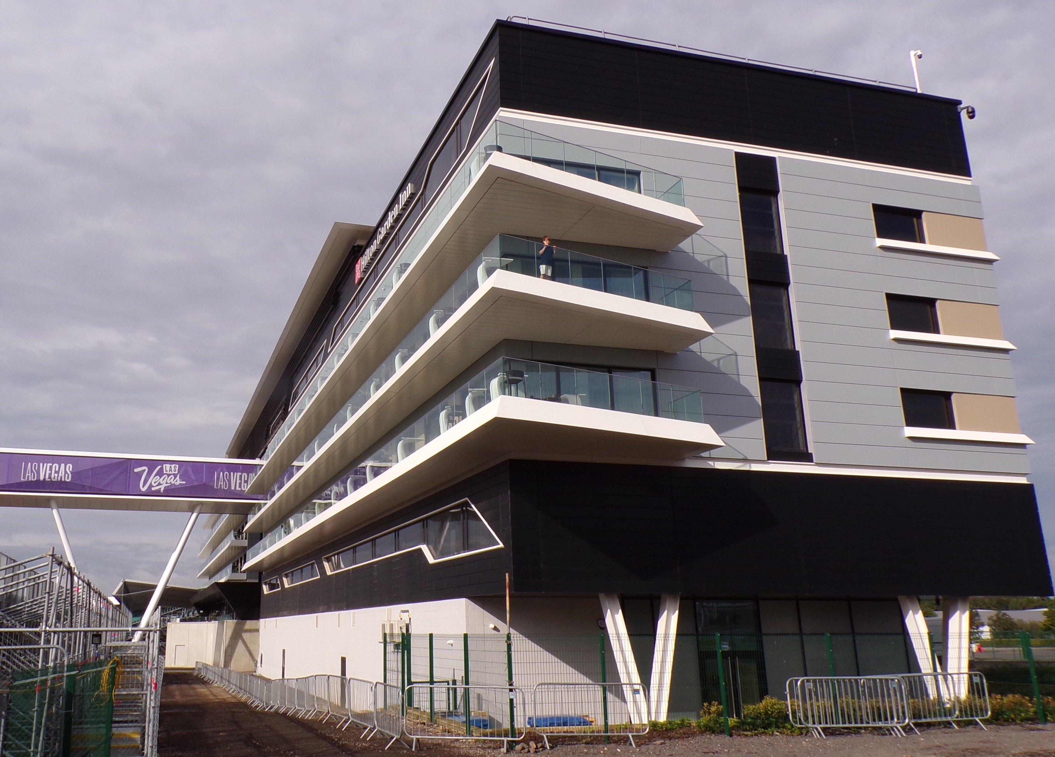 Hilton Garden Inn Silverstone-浴室