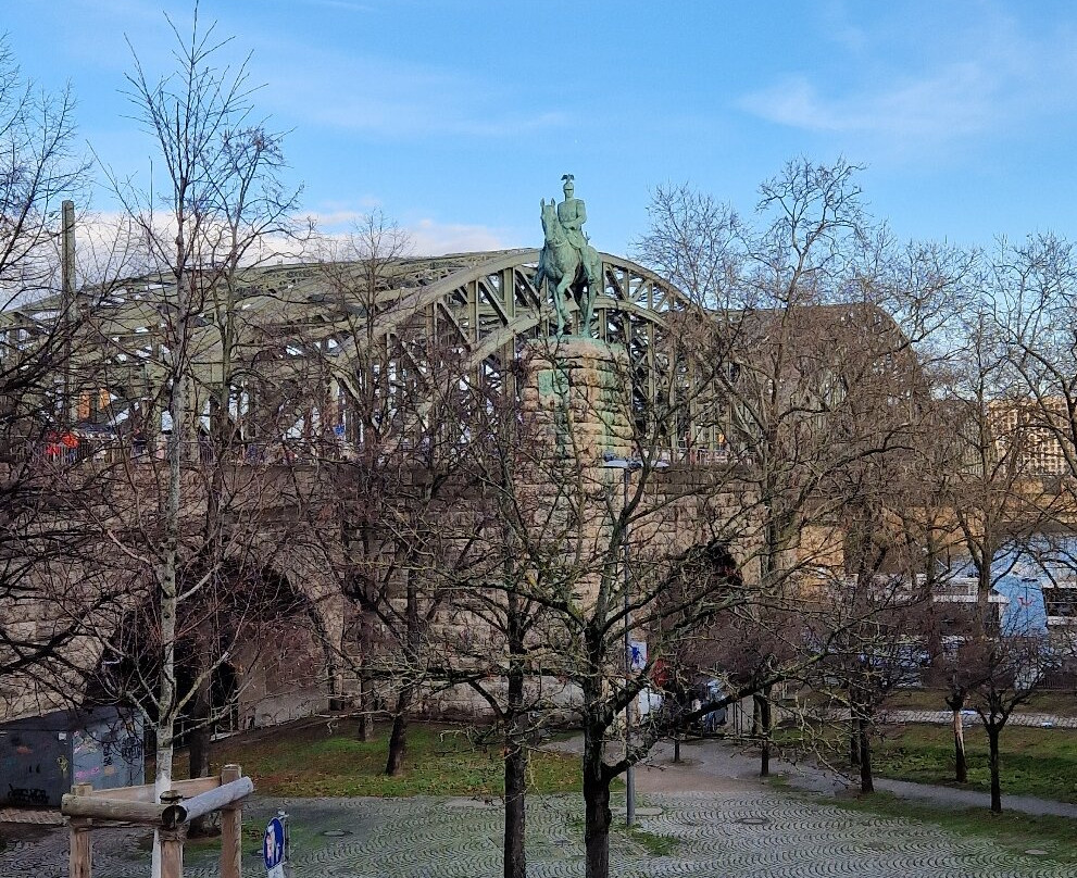 Rheinpromenade景点图片