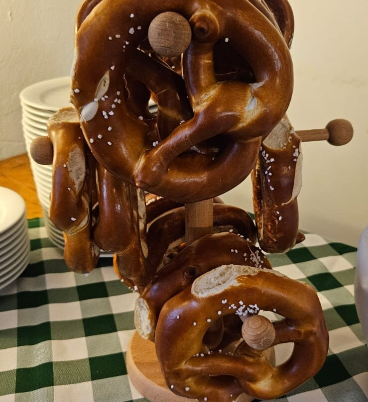 Hotel Historischer Dorfgasthof Hirsch主图