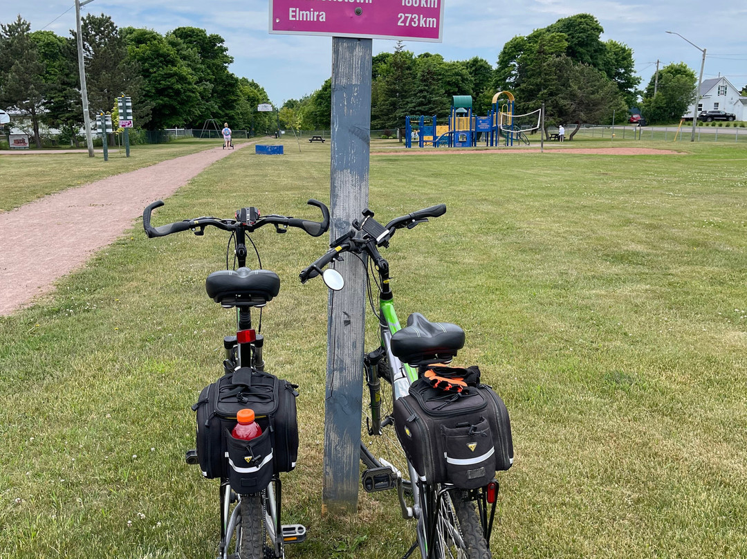 PEI Cycling Tours-Stratford必去景点