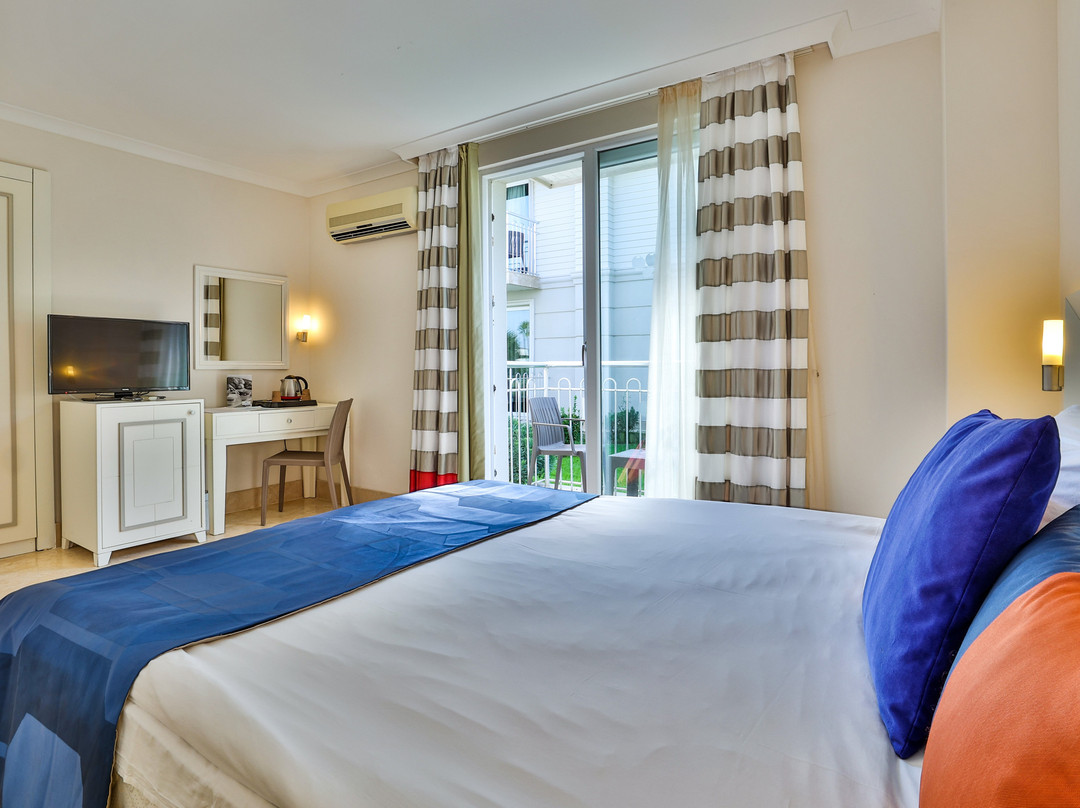 Crystal Boutique主图