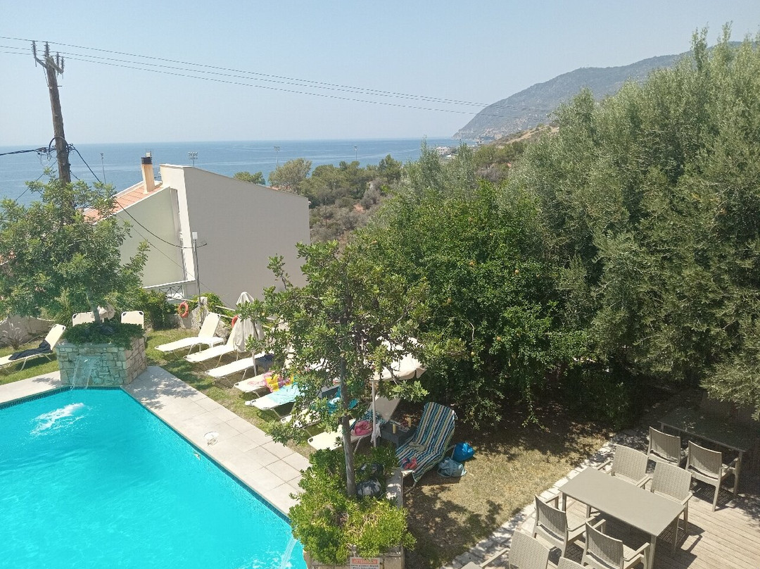 Sandy Bay Hotel主图