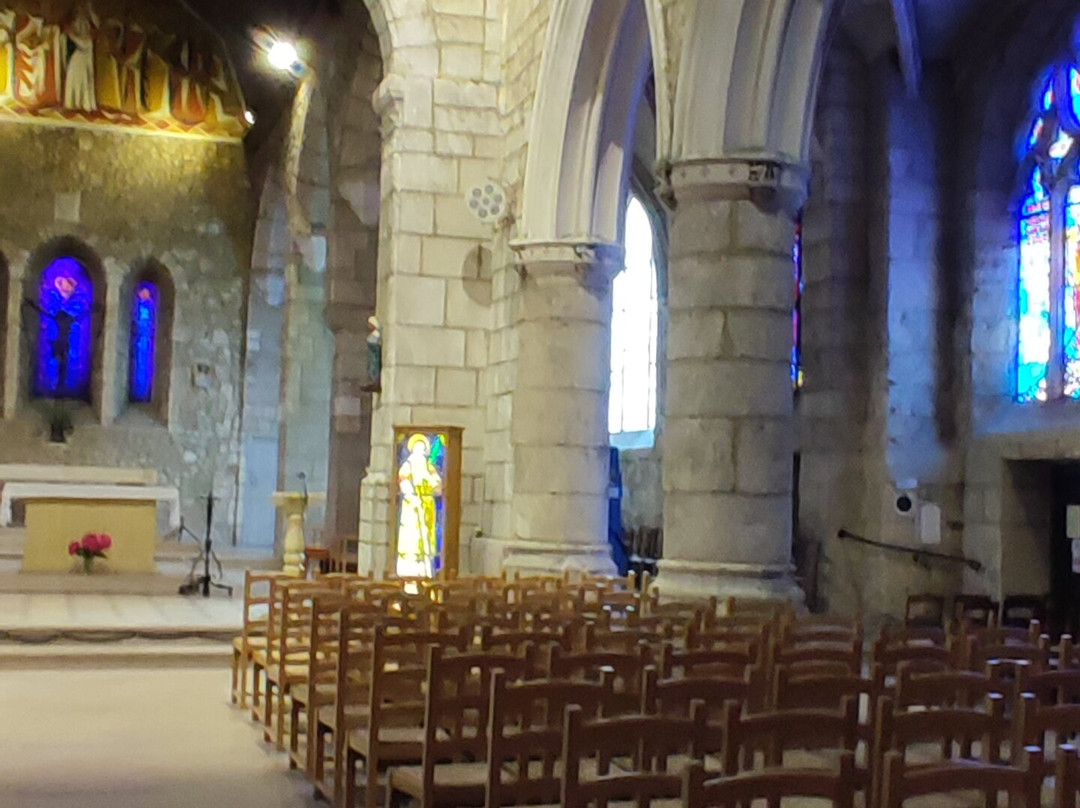 Eglise Saint Helier景点图片