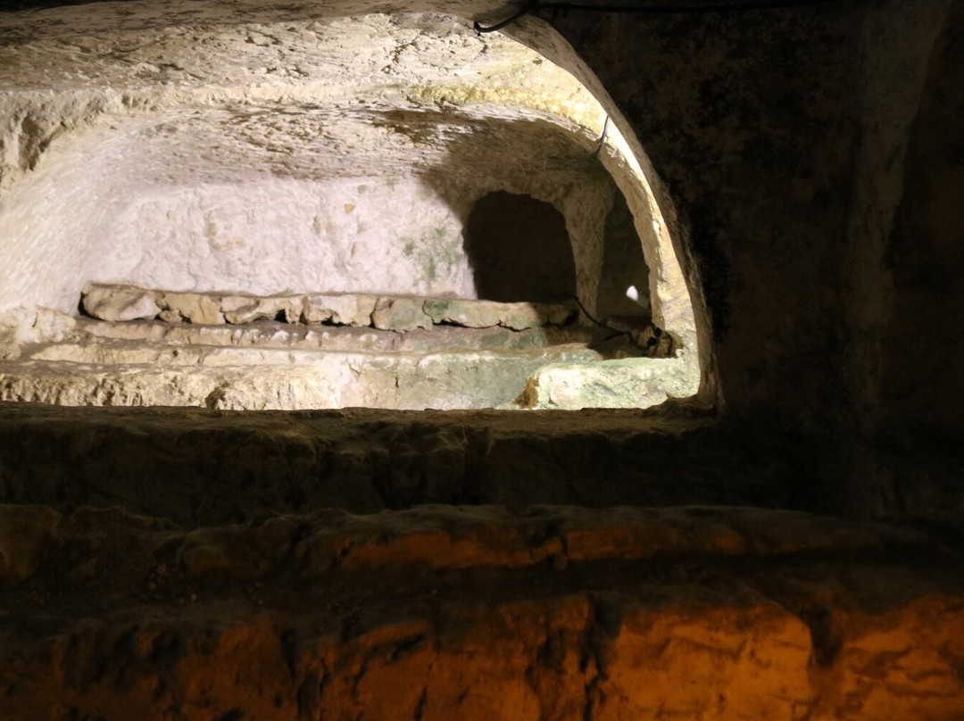 St. Cataldus Catacombs景点图片