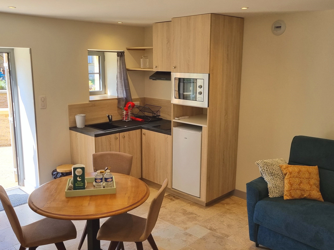 阿尚布酒店主图